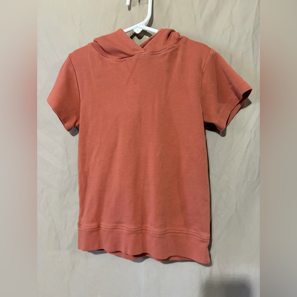 Kate Quinn top